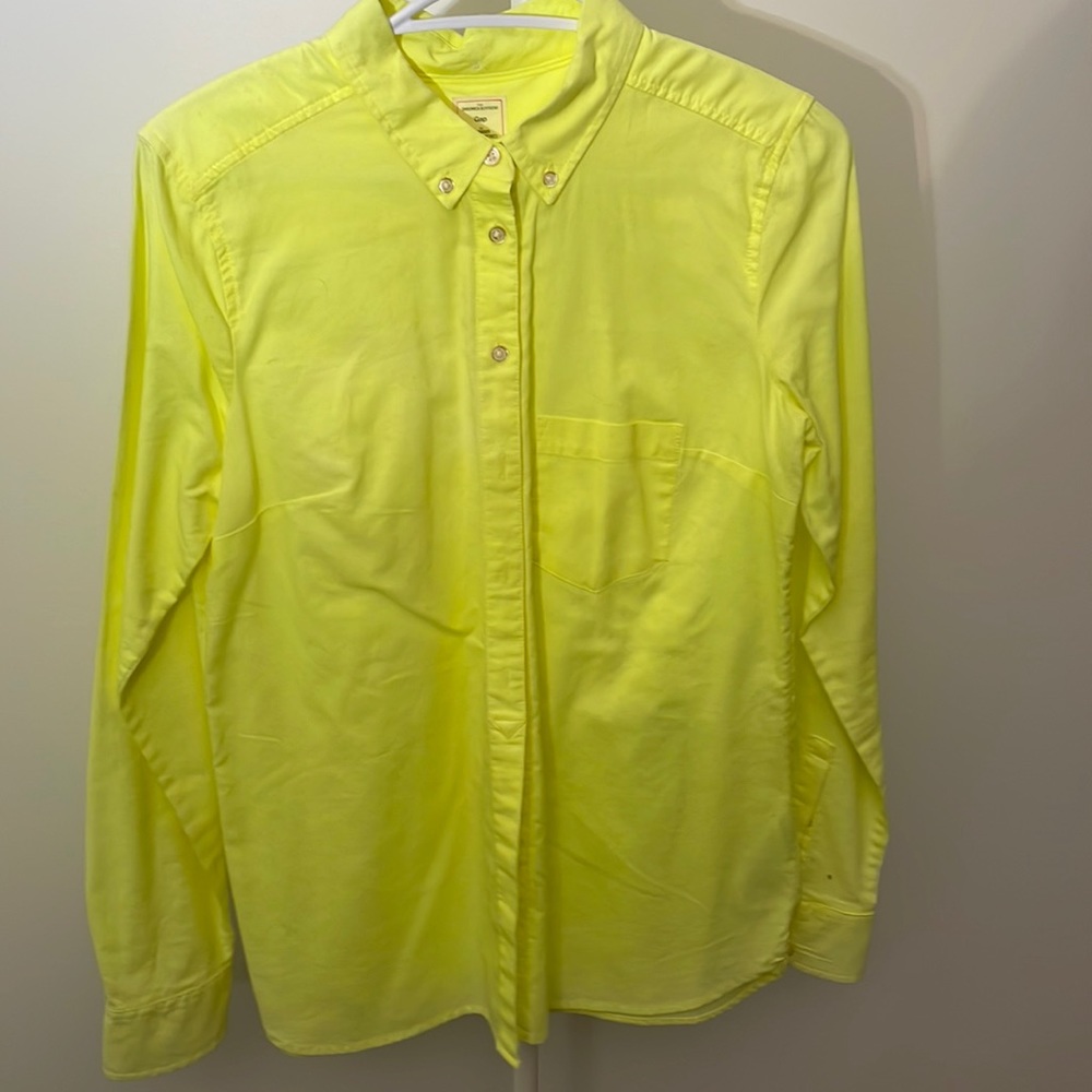 Gap shirt